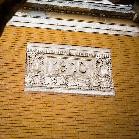 Glamour Ultracentral Apartment Oradea Zewnętrze zdjęcie